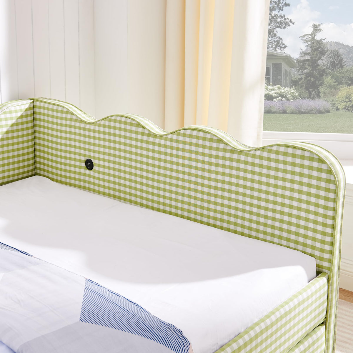 Green Gingham Full to King Upholstered Daybed with Trundle S6618