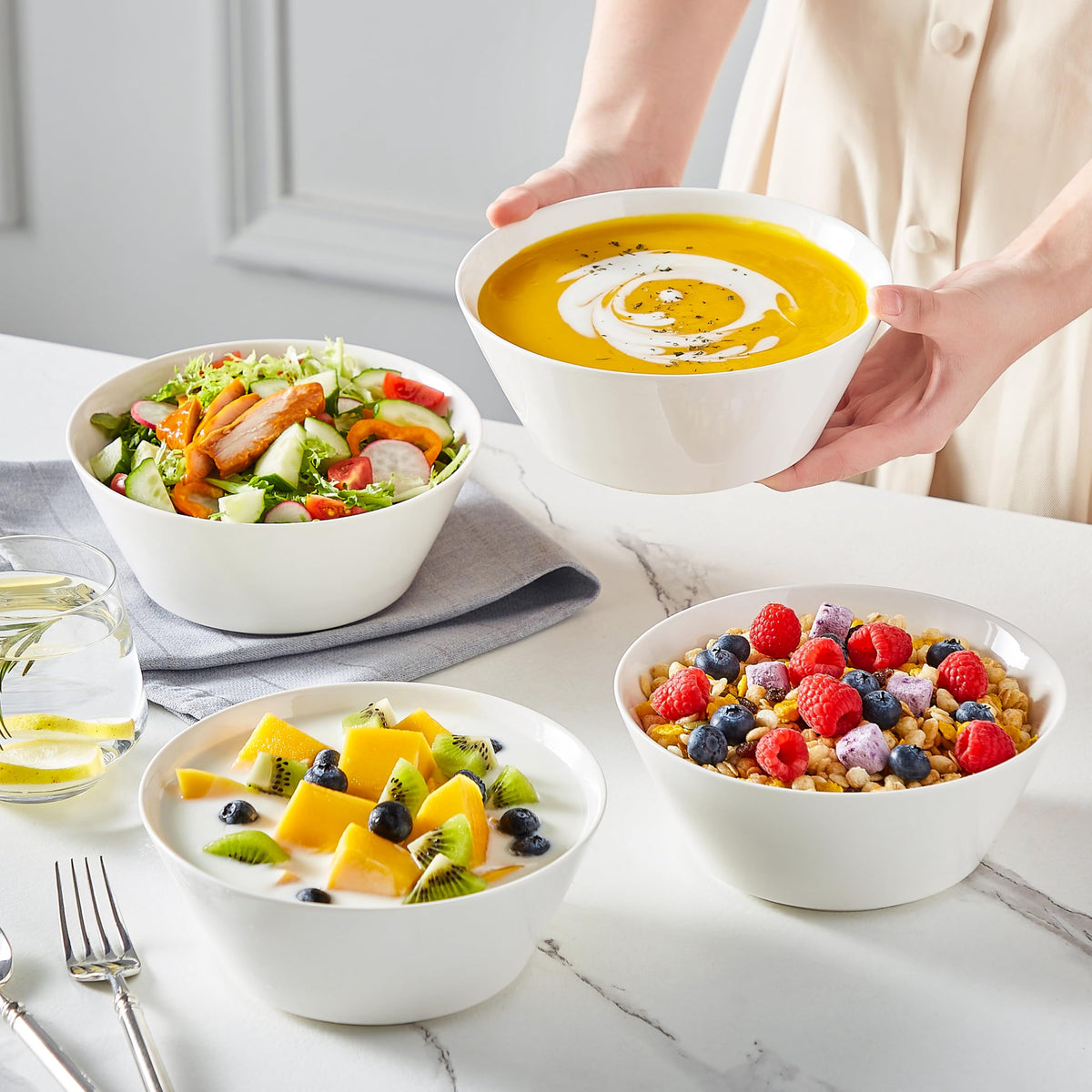 White 35 OZ Soup Bowls Set of 4 T705
